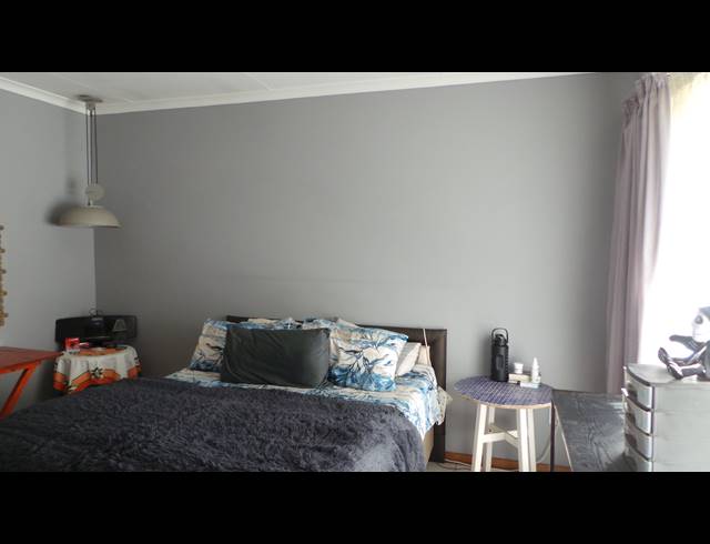 5 BEDROOM FREEHOLD FOR SALE IN DALPARK EXT 1